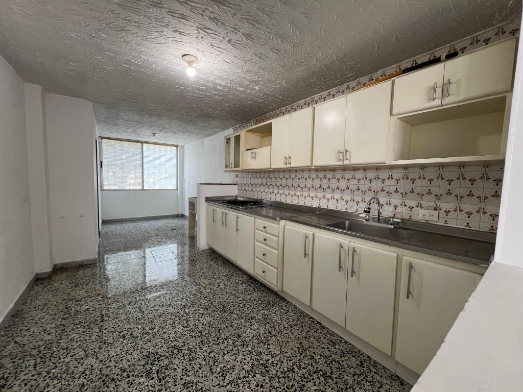 Apartamento En Arriendo - El Limonar, Cali