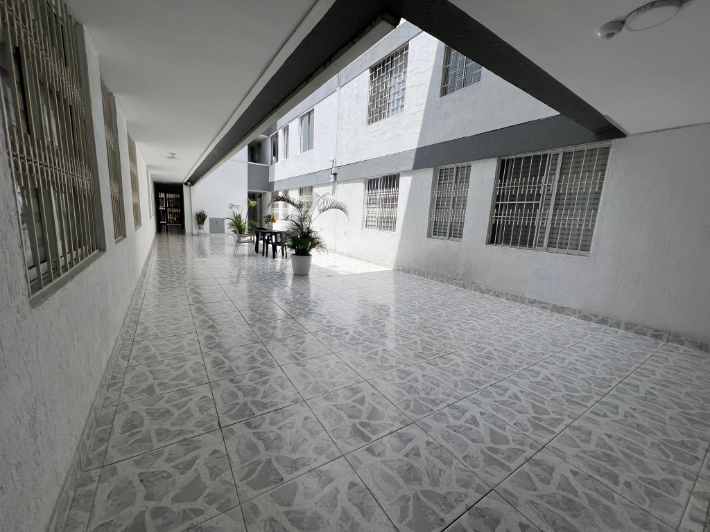 Apartamento En Venta - El Limonar, Cali