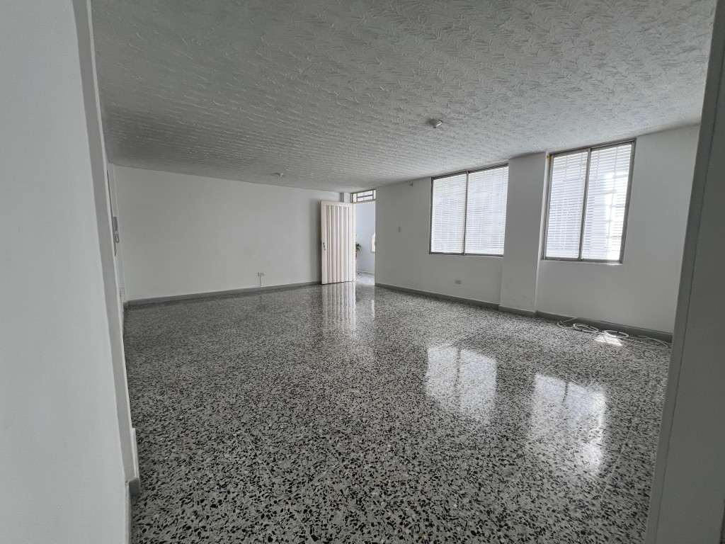 Apartamento En Venta - El Limonar, Cali