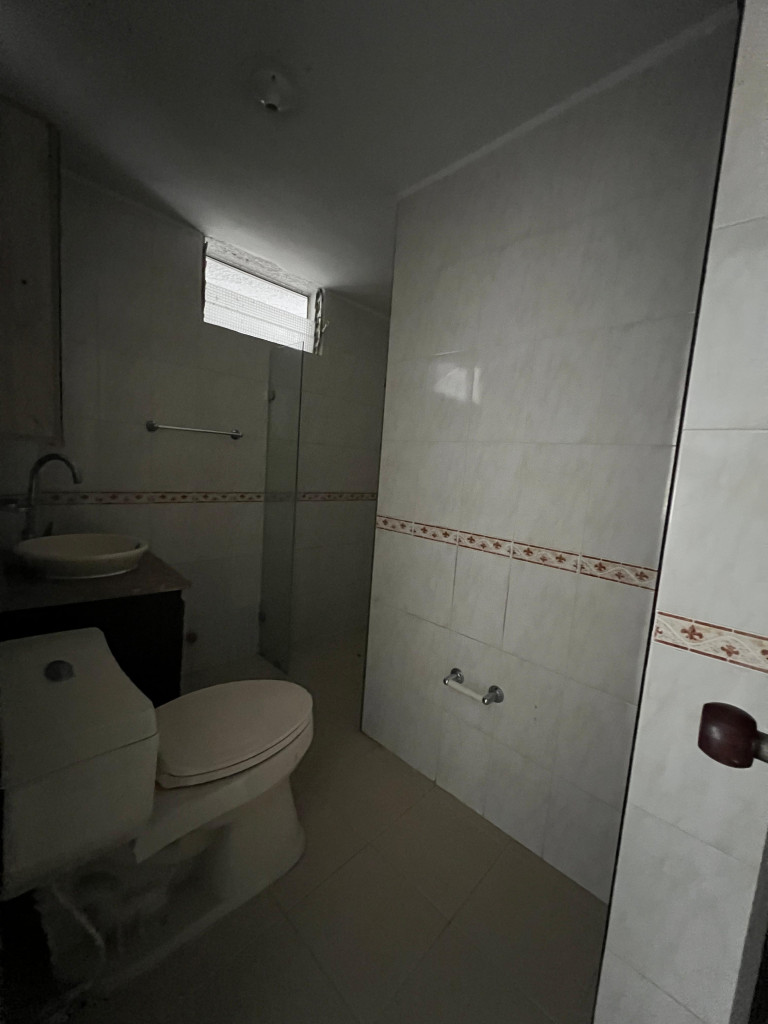 Apartamento En Venta - El Limonar, Cali