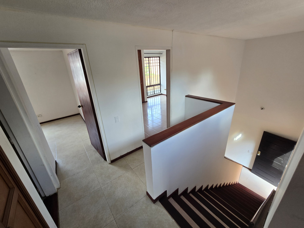 Casa En Venta - Urbanización San Joaquin, Cali