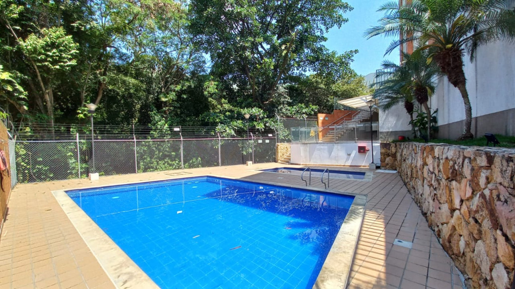 Apartamento En Arriendo - El Bosque, Cali