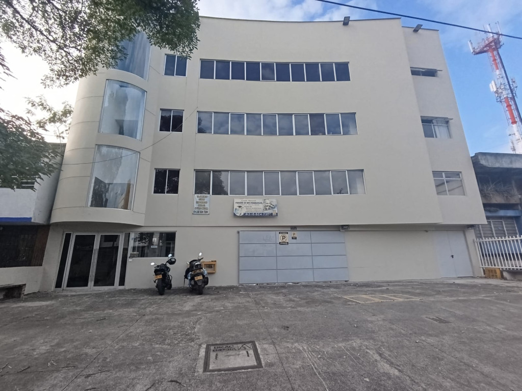 Edificio En Arriendo - Versalles, Cali