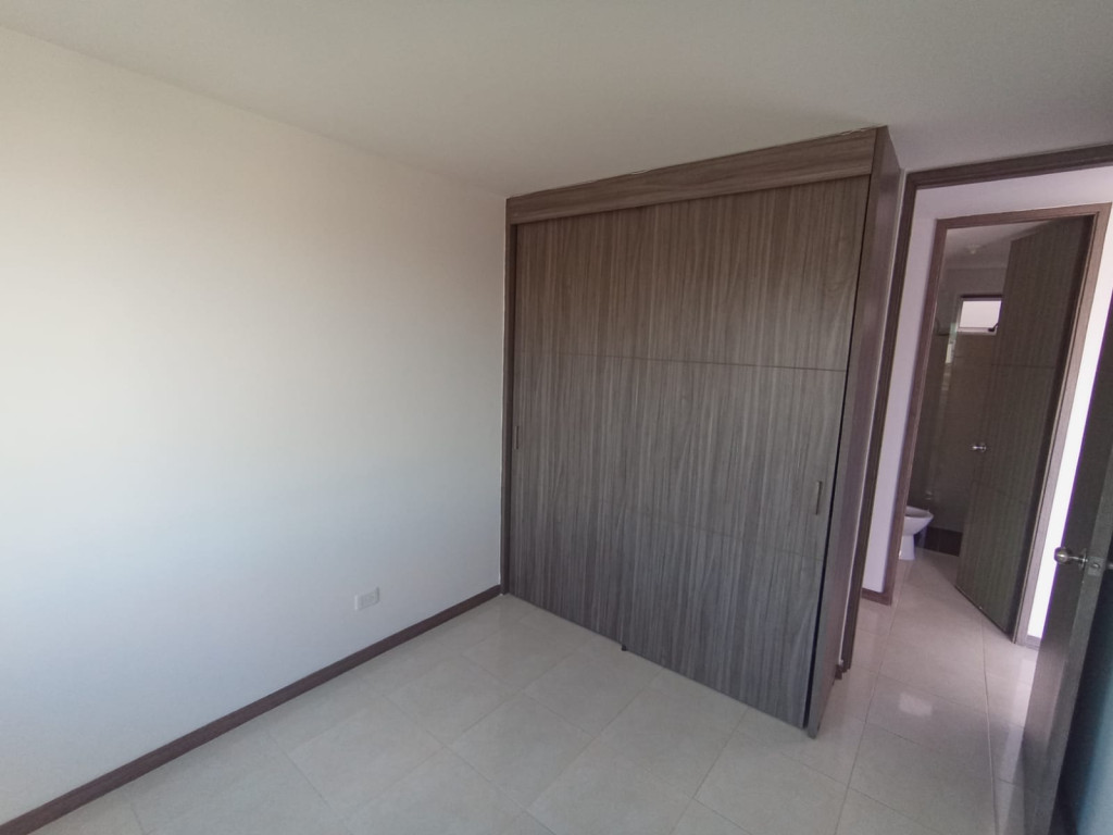 Apartamento En Arriendo - Prados Del Norte, Cali