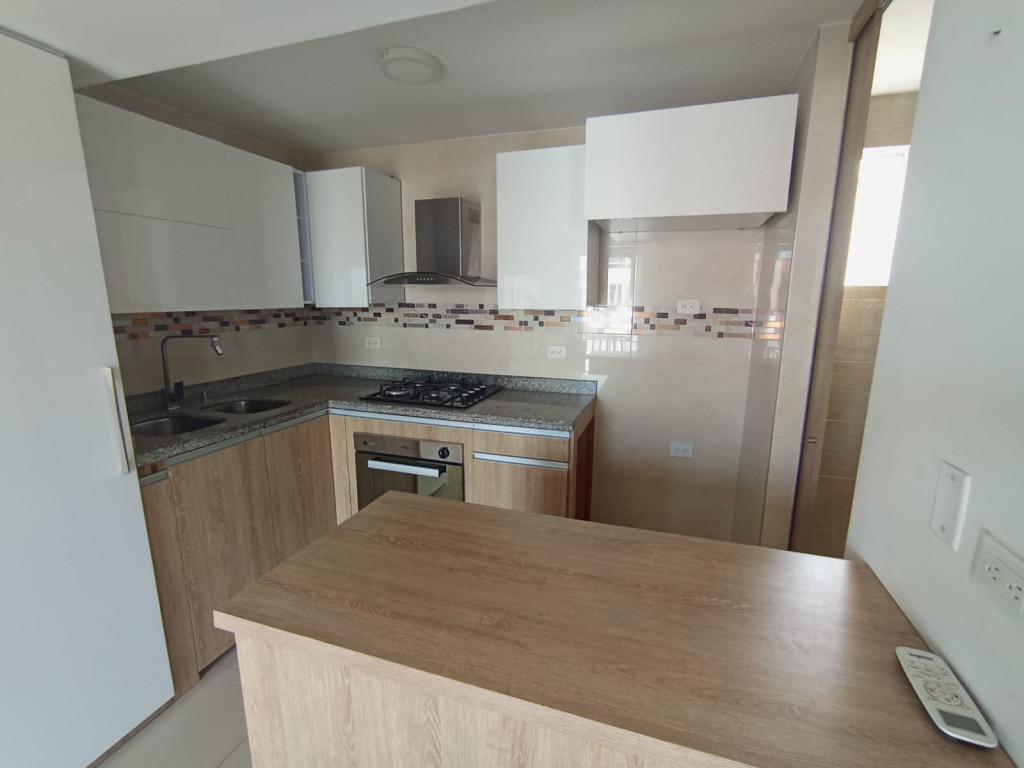 Apartamento En Arriendo - Las Vegas De Comfandi, Cali