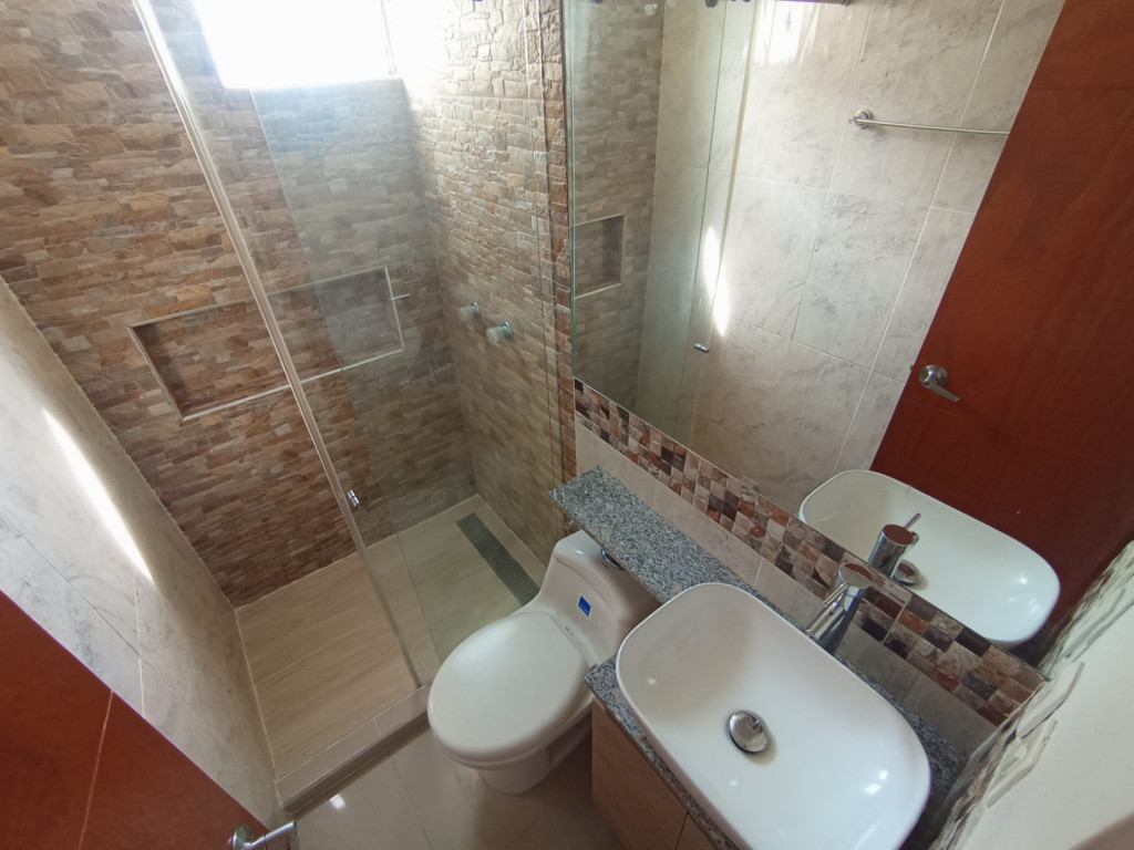Apartamento En Arriendo - Las Vegas De Comfandi, Cali