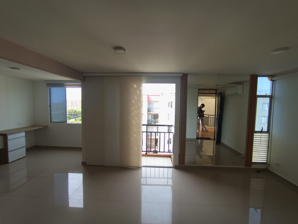 Apartamento En Arriendo - Las Vegas De Comfandi, Cali