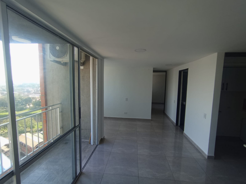 Apartamento En Arriendo - Ciudad 2000, Cali