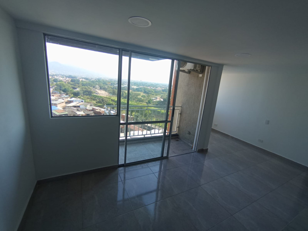 Apartamento En Arriendo - Ciudad 2000, Cali