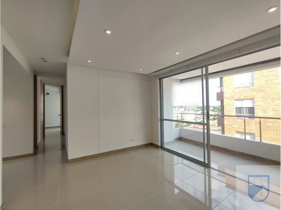 Apartamento En Arriendo - Urbanización La Flora, Cali