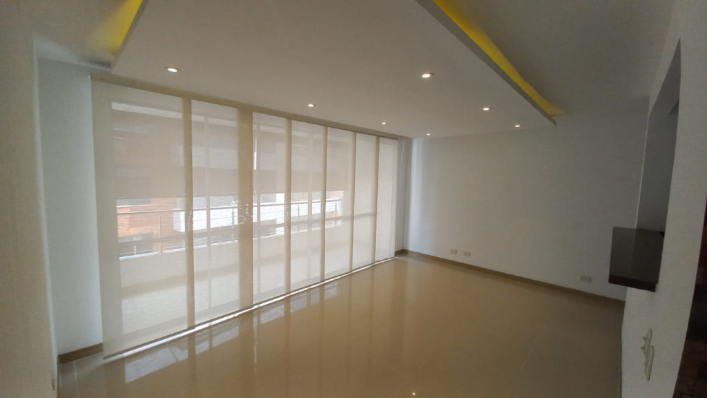Apartamento En Arriendo - Urbanización La Flora, Cali