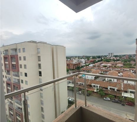Apartamento En Arriendo - Urbanización La Flora, Cali