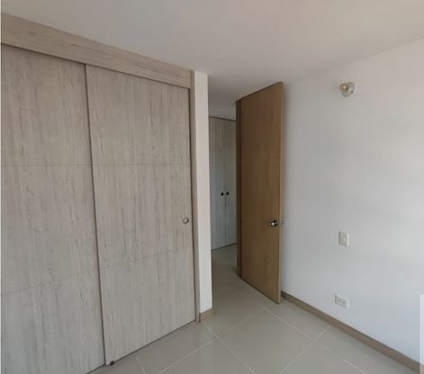 Apartamento En Arriendo - Urbanización La Flora, Cali