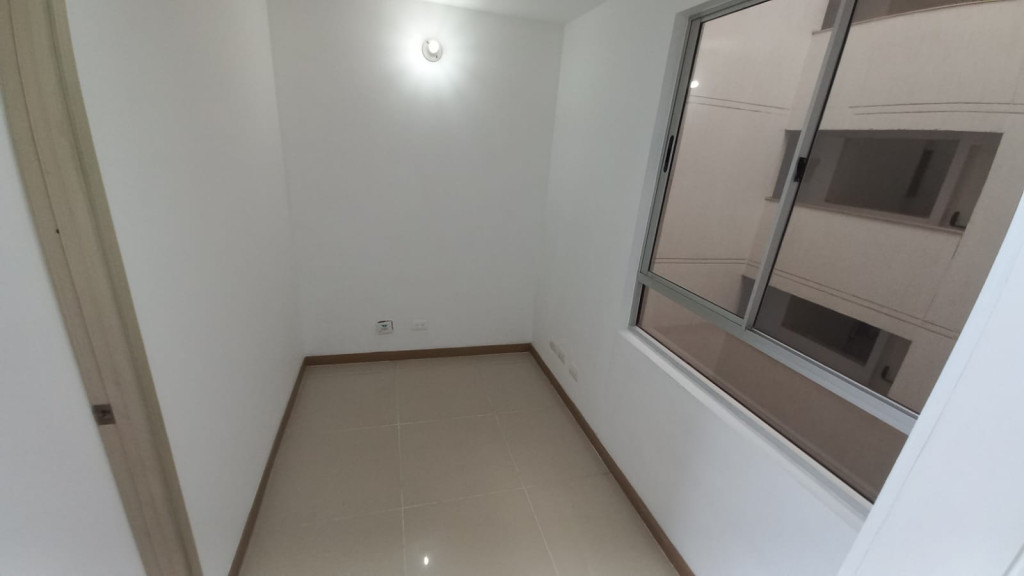 Apartamento En Arriendo - Urbanización La Flora, Cali