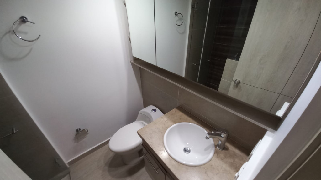 Apartamento En Arriendo - Urbanización La Flora, Cali