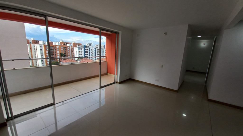 Apartamento En Arriendo - Urbanización La Flora, Cali