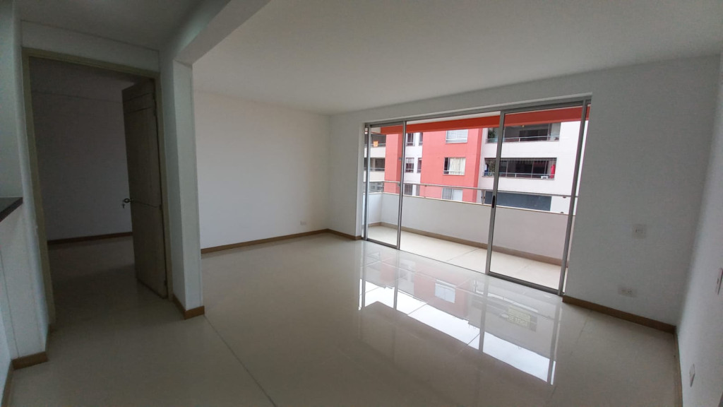 Apartamento En Arriendo - Urbanización La Flora, Cali