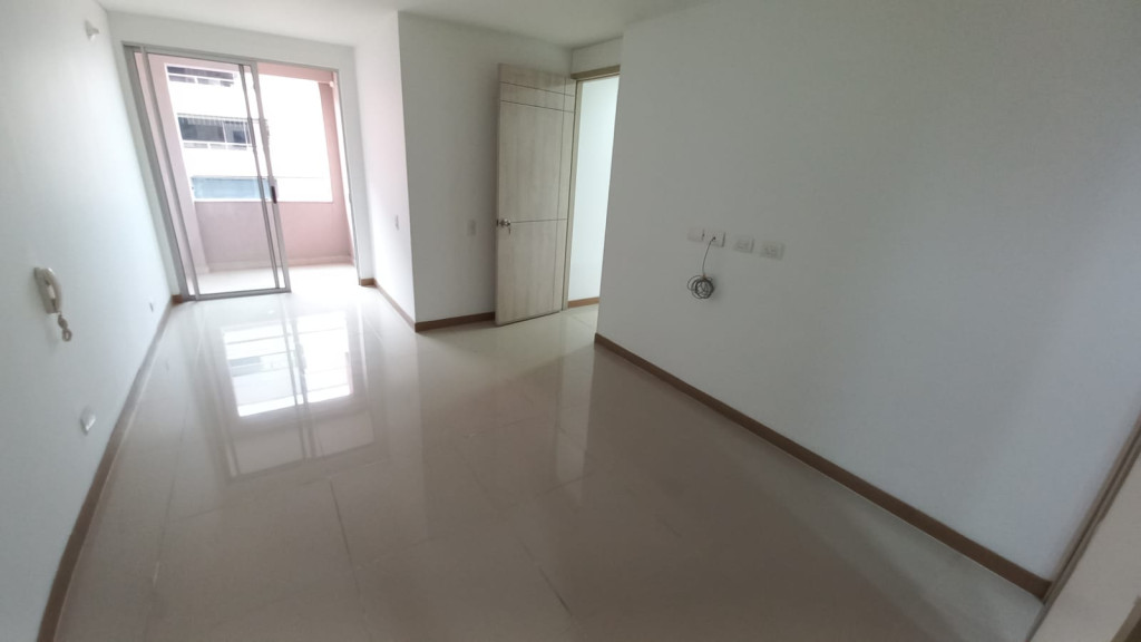 Apartamento En Arriendo - Urbanización La Flora, Cali