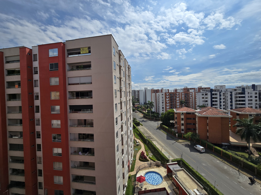 Apartamento En Venta - Urbanización La Flora, Cali