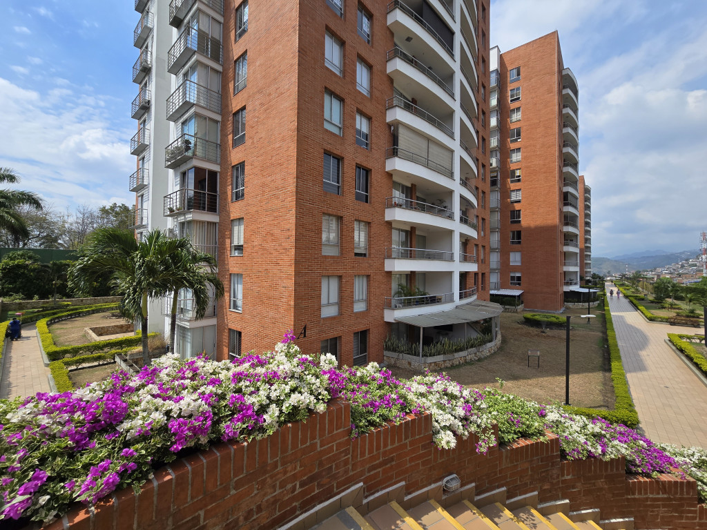 Apartamento En Venta - Cristales, Cali