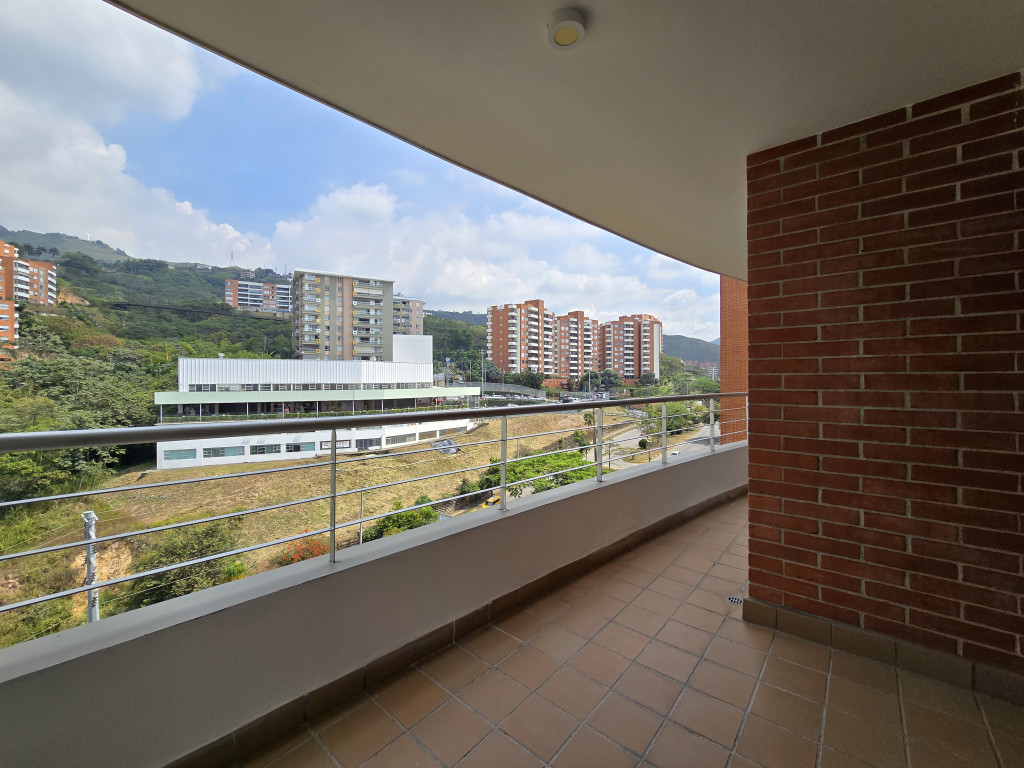 Apartamento En Venta - Cristales, Cali