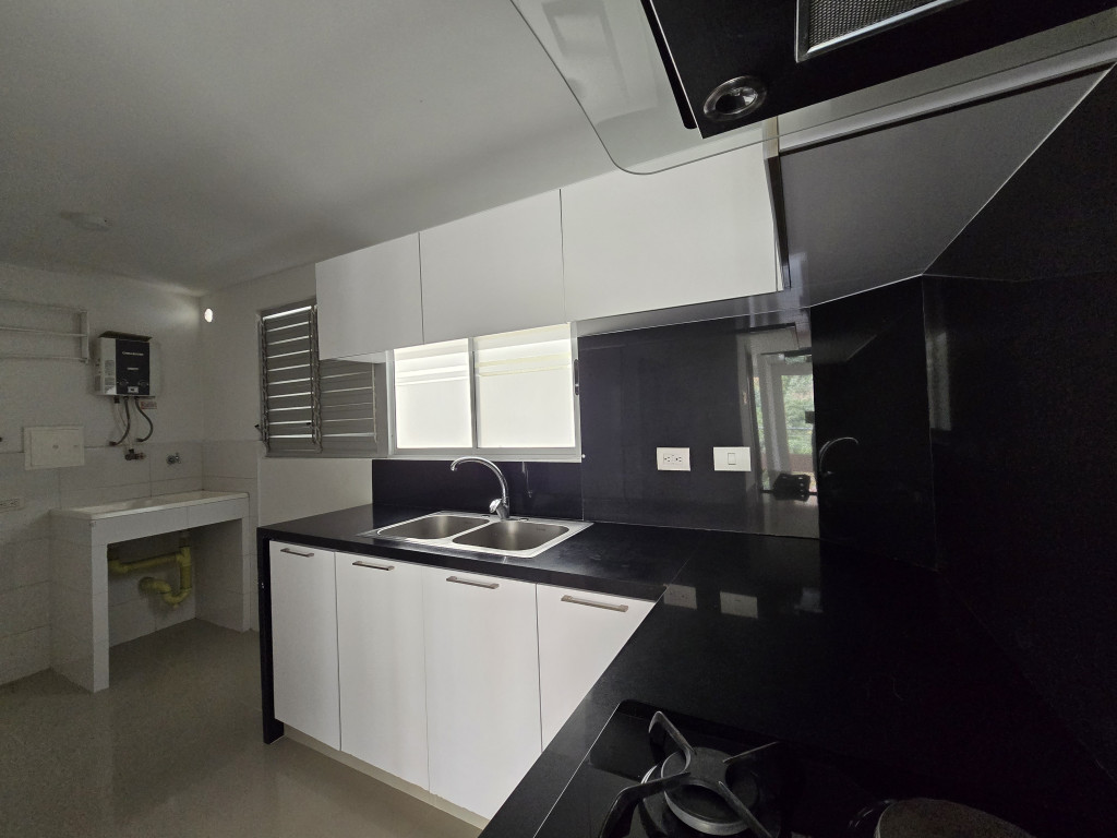 Apartamento En Venta - Cristales, Cali