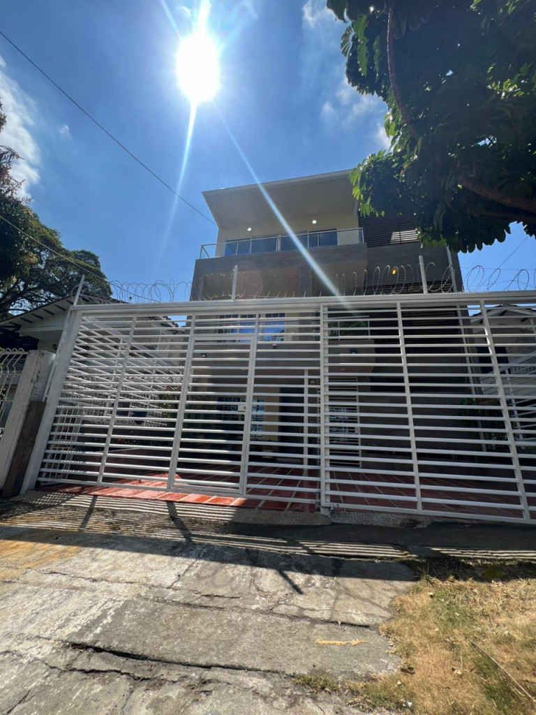 Apartamento En Arriendo - Cuarto De Legua - Guadalupe, Cali