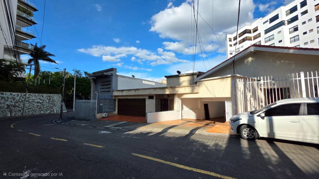 Casa En Arriendo - La Arboleda, Cali