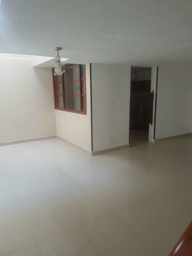 Casa En Arriendo - La Arboleda, Cali