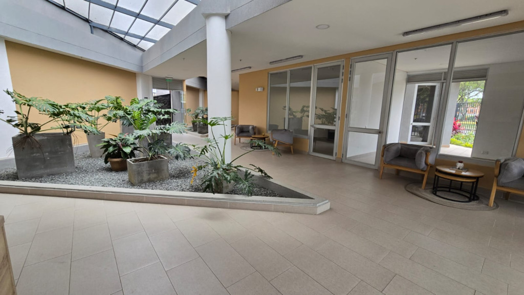 Apartamento En Arriendo - Valle Del Lili, Cali