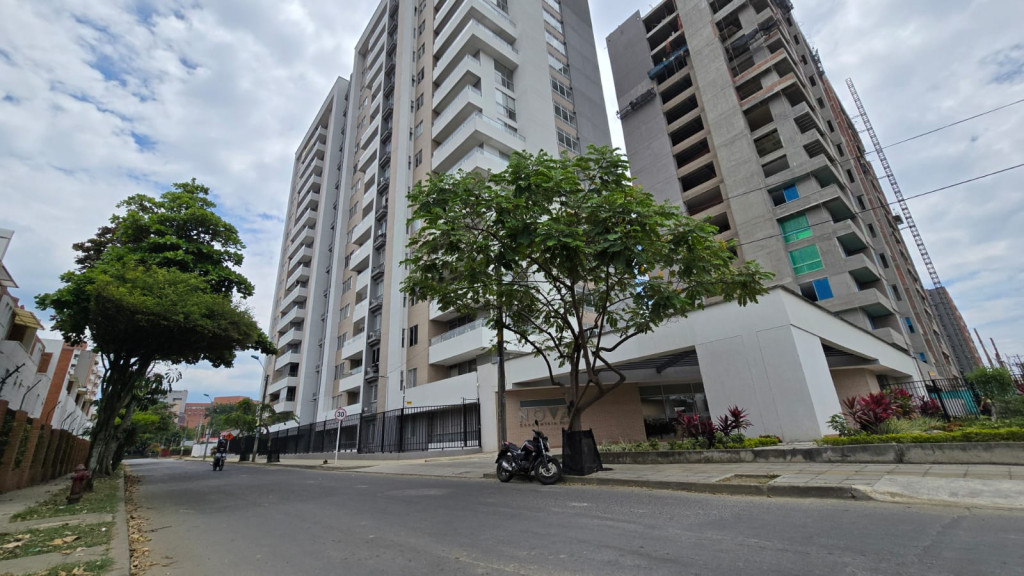 Apartamento En Arriendo - Valle Del Lili, Cali