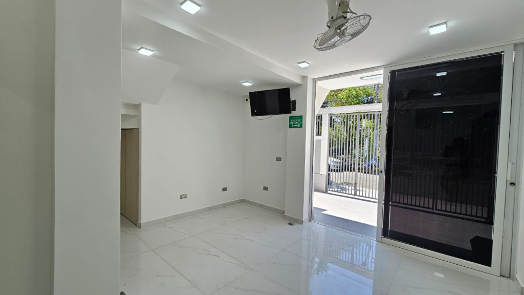 Casa En Arriendo - Ciudad 2000, Cali