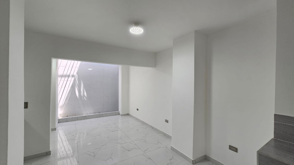 Casa En Arriendo - Ciudad 2000, Cali