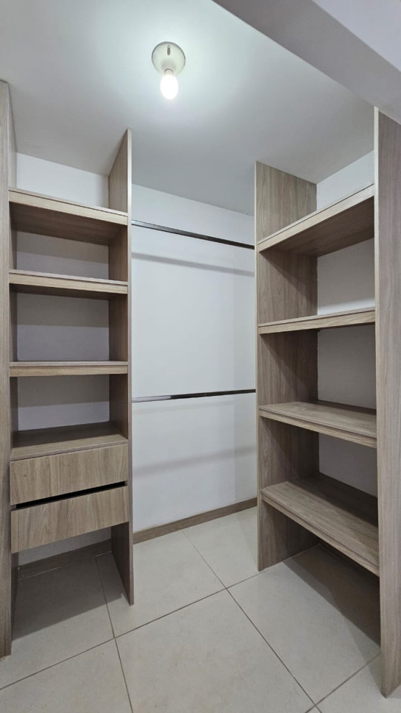 Apartamento En Arriendo - Valle Del Lili, Cali