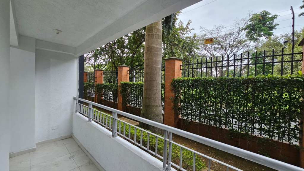 Apartamento En Arriendo - Valle Del Lili, Cali