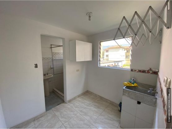 Apartamento En Arriendo - Prados Del Norte, Cali