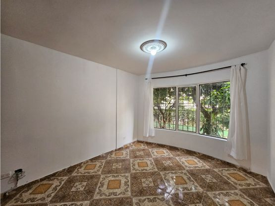 Casa En Arriendo - Primero De Mayo, Cali