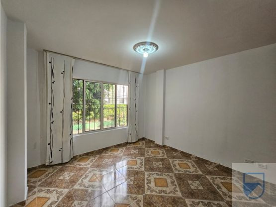 Casa En Arriendo - Primero De Mayo, Cali