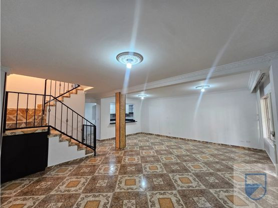 Casa En Arriendo - Primero De Mayo, Cali