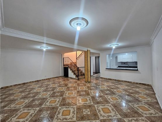 Casa En Arriendo - Primero De Mayo, Cali