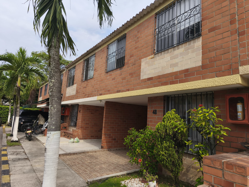 Casa En Arriendo - Caney, Cali