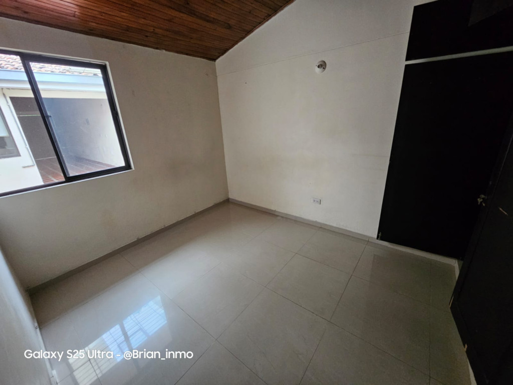 Casa En Arriendo - El Limonar, Cali