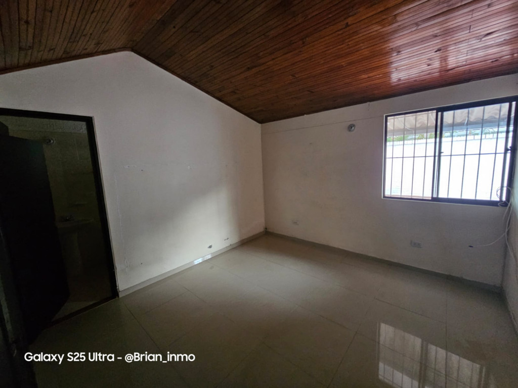 Casa En Arriendo - El Limonar, Cali