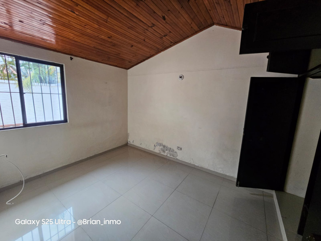 Casa En Arriendo - El Limonar, Cali