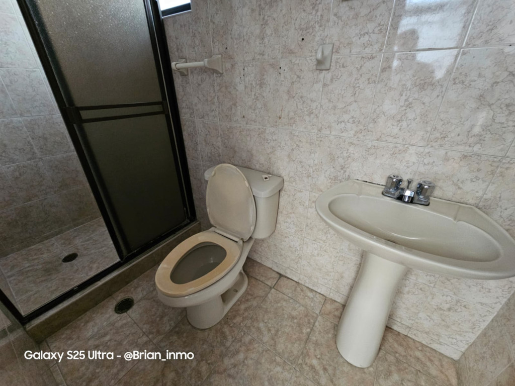 Casa En Arriendo - El Limonar, Cali