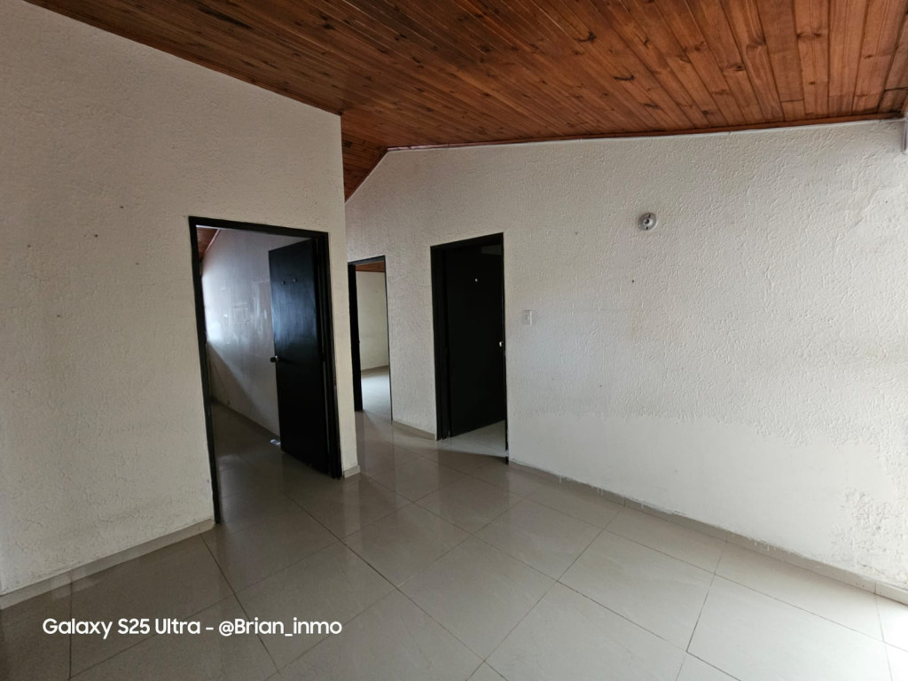 Casa En Arriendo - El Limonar, Cali
