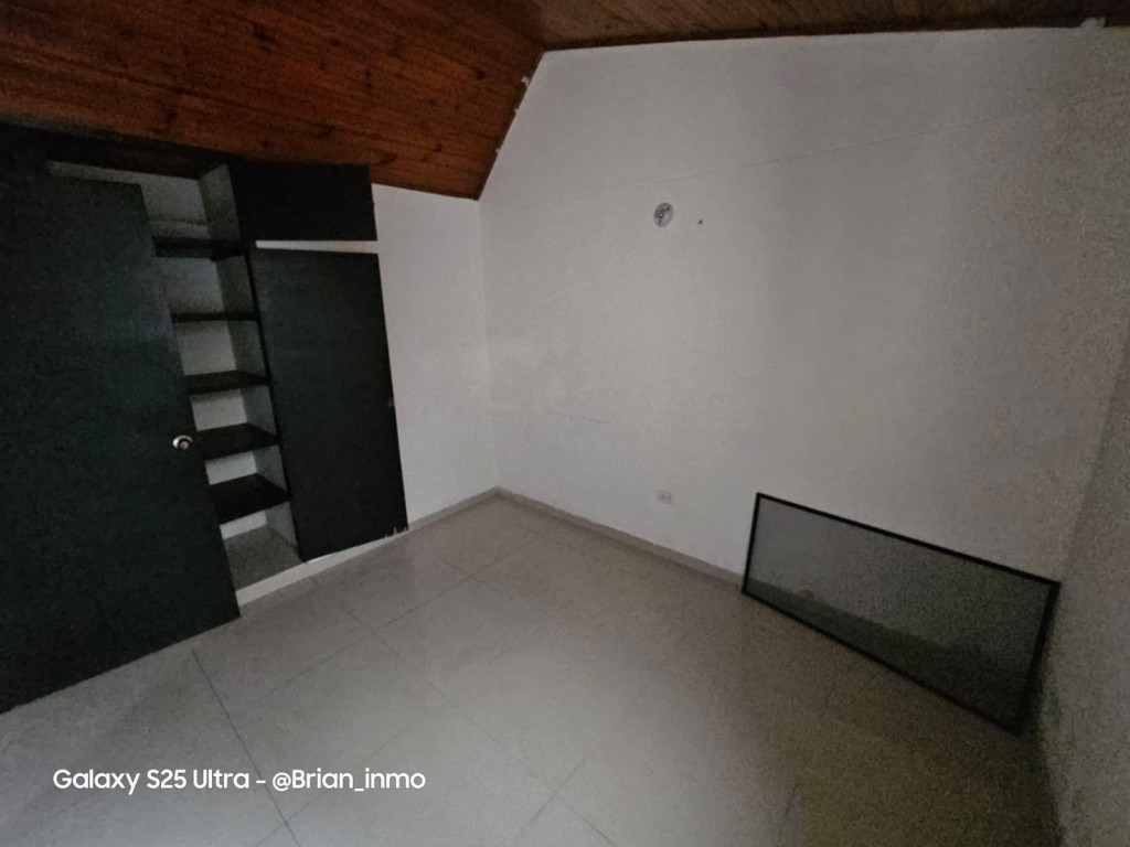 Casa En Arriendo - El Limonar, Cali