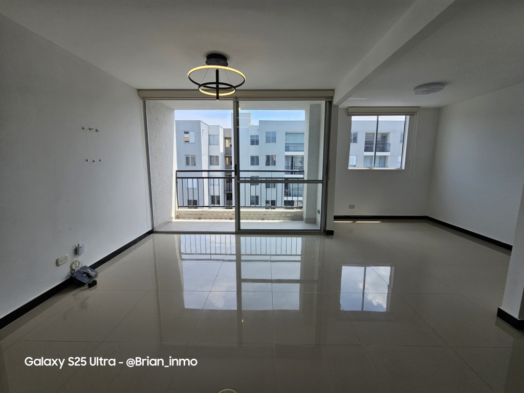 Apartamento En Arriendo - Hacienda Kachipay, Cali