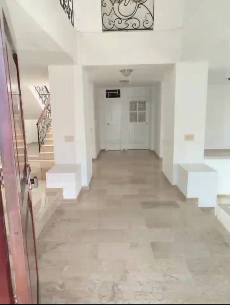 Casa En Arriendo - Miraflores, Cali