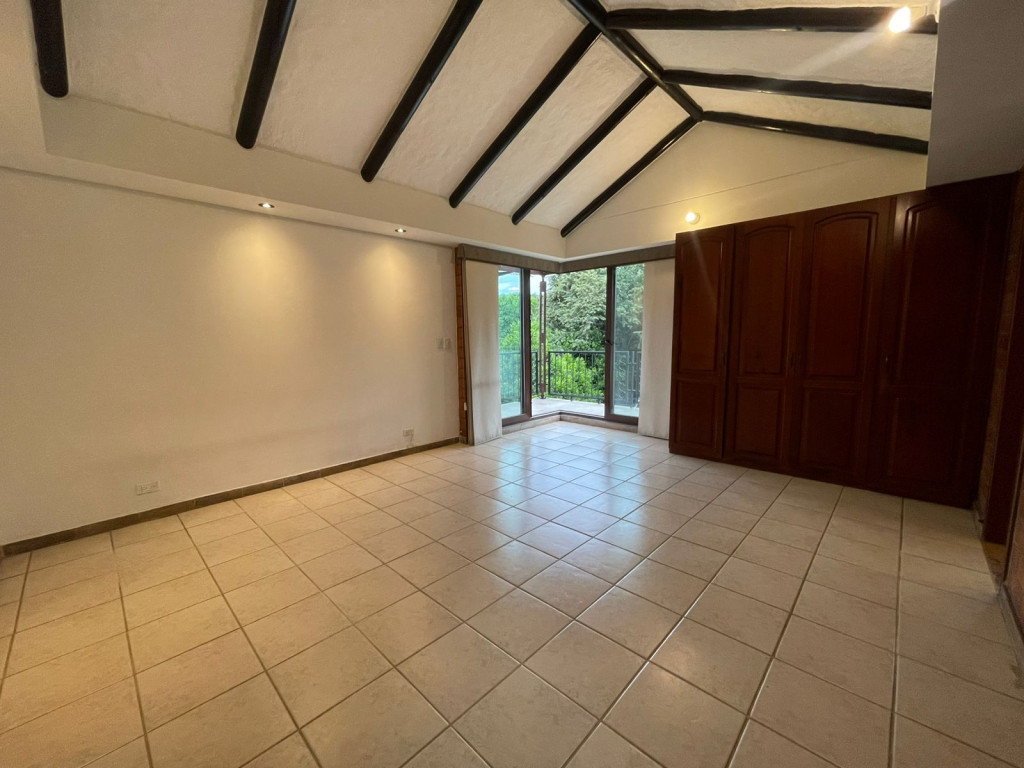 Casa En Arriendo - Ciudad Jardín, Cali